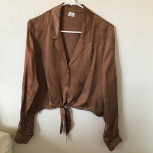Aritzia wilfred tie front blouse Medium in Cognac